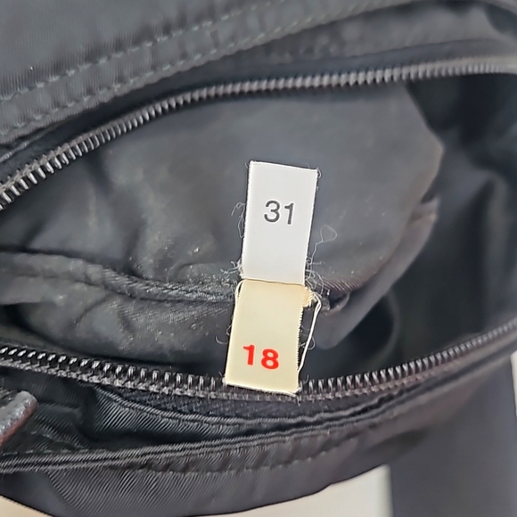 Authentic Prada Crossbody Bag Unisex - Picture 8 of 16